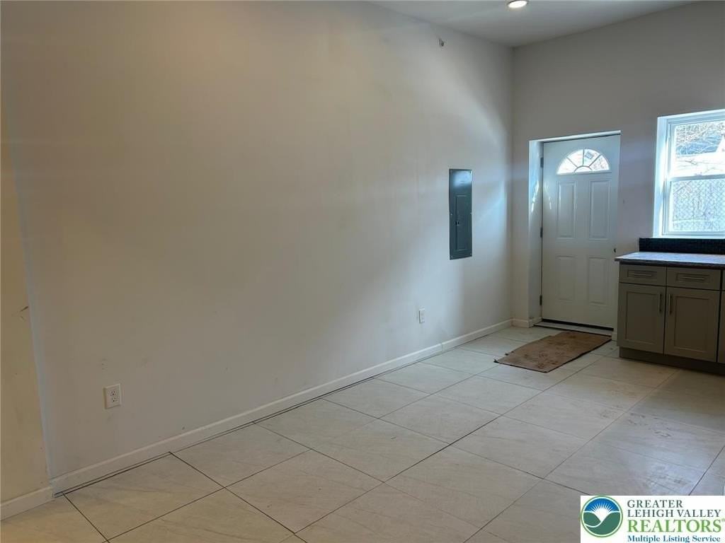 134 S 3rd St #B - Photo 6 of 19