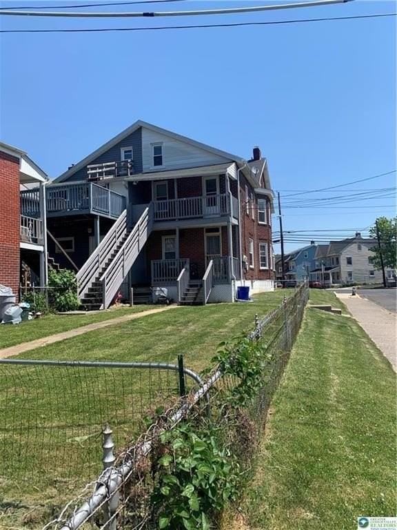 102 N 4th St #2ndFL - Photo 2 of 18