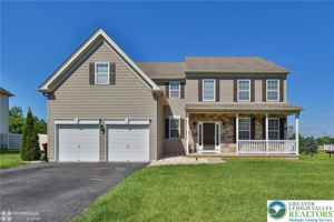featured image of 2784 Clark Pl