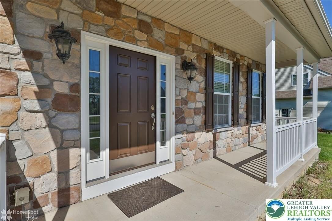 2784 Clark Pl - Photo 5 of 48