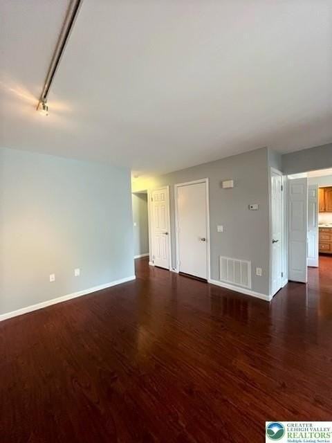 4053 Vaughn St - Photo 5 of 19