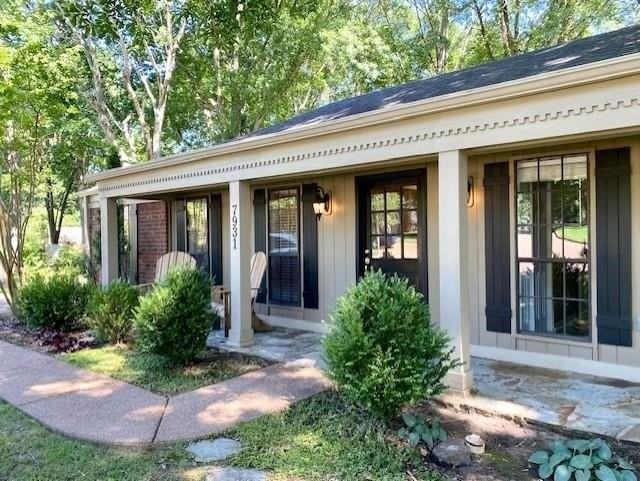 7931 Nikerton Dr - Photo 2 of 9