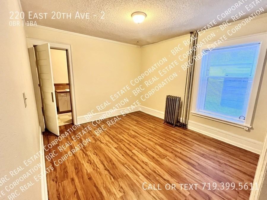 Cross Apartments - Photo 4 of 19