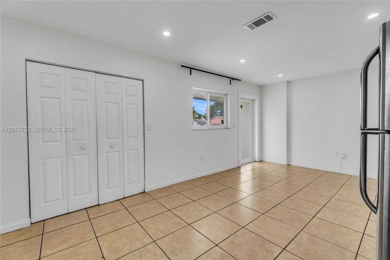 3632 Nw 194th Ter #3632 - Photo 3 of 27