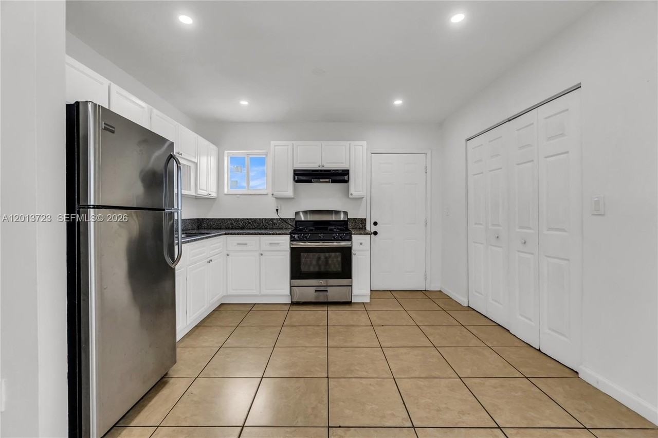 3632 Nw 194th Ter #3632 - Photo 6 of 27