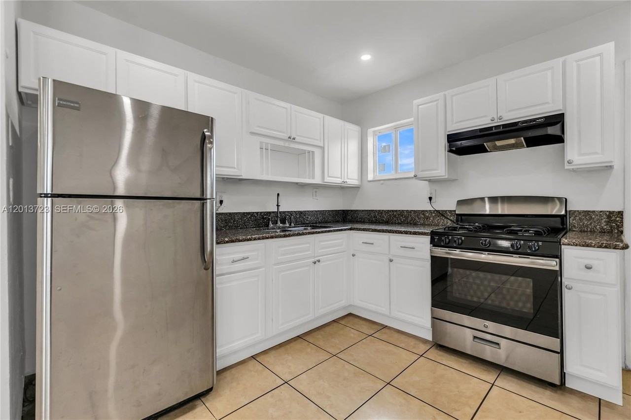 3632 Nw 194th Ter #3632 - Photo 7 of 27