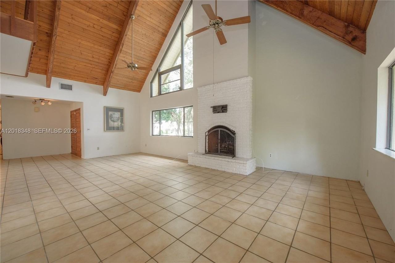 31020 Sw 193rd Ave #A - Photo 4 of 25