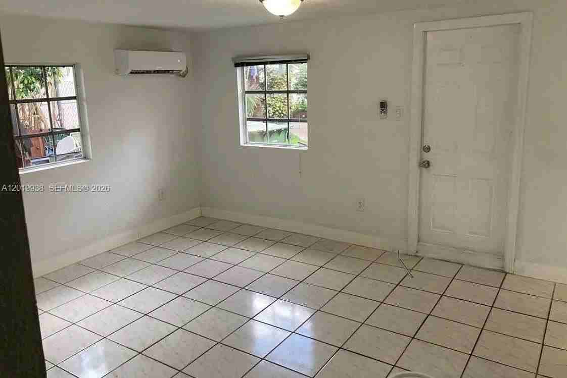 141 W 26th St - Photo 3 of 9