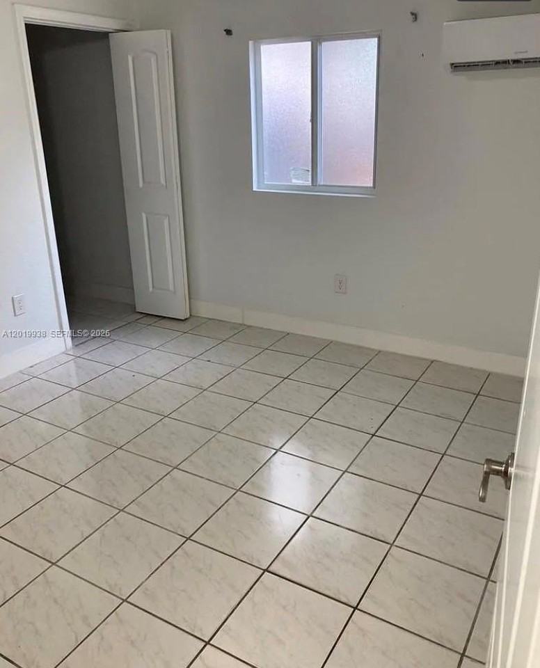 141 W 26th St - Photo 5 of 9