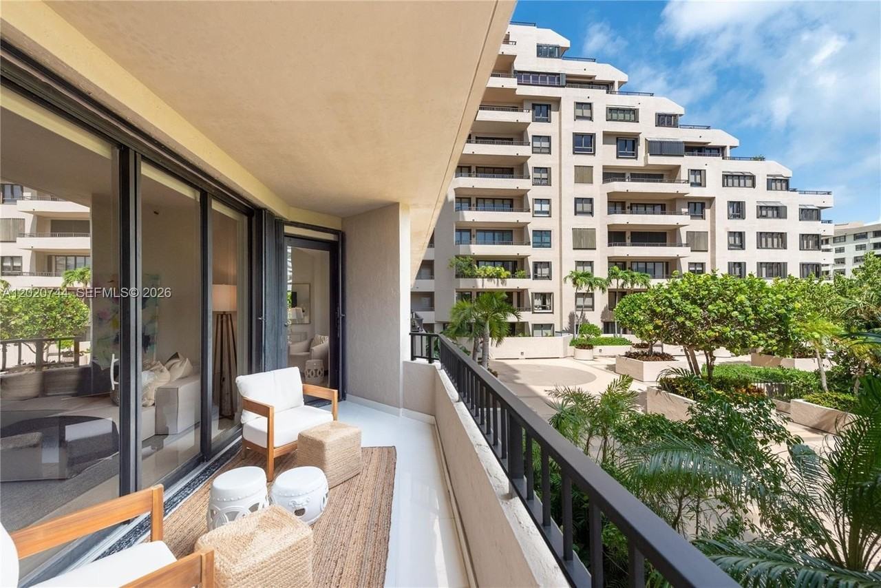 251 Crandon Blvd #227