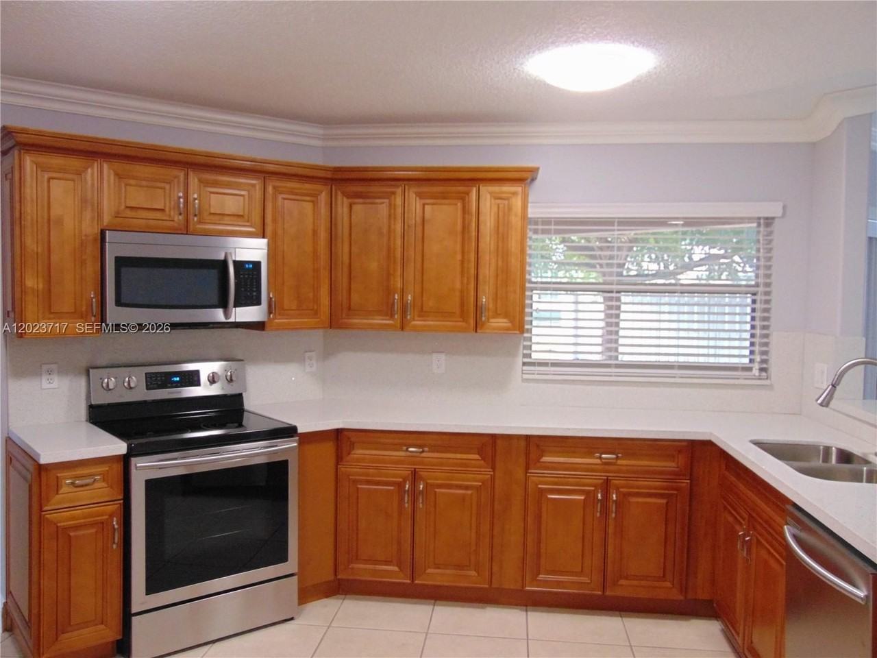 17883 Sw 5th St - Photo 6 of 36