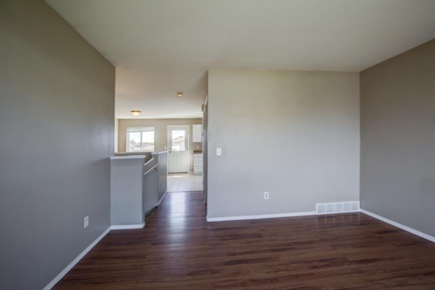 9401 129 Ave - Photo 5 of 10