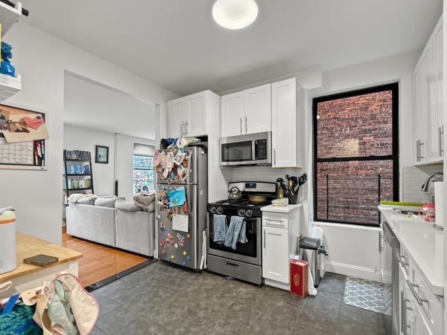 209 W 97th St - Photo 2 of 7