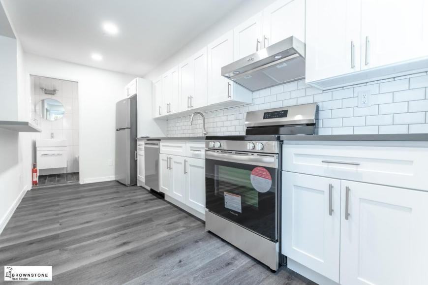 81 1st Pl - Photo 2 of 10