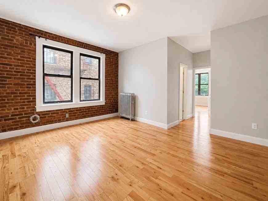 141 Nagle Ave - Photo 2 of 10