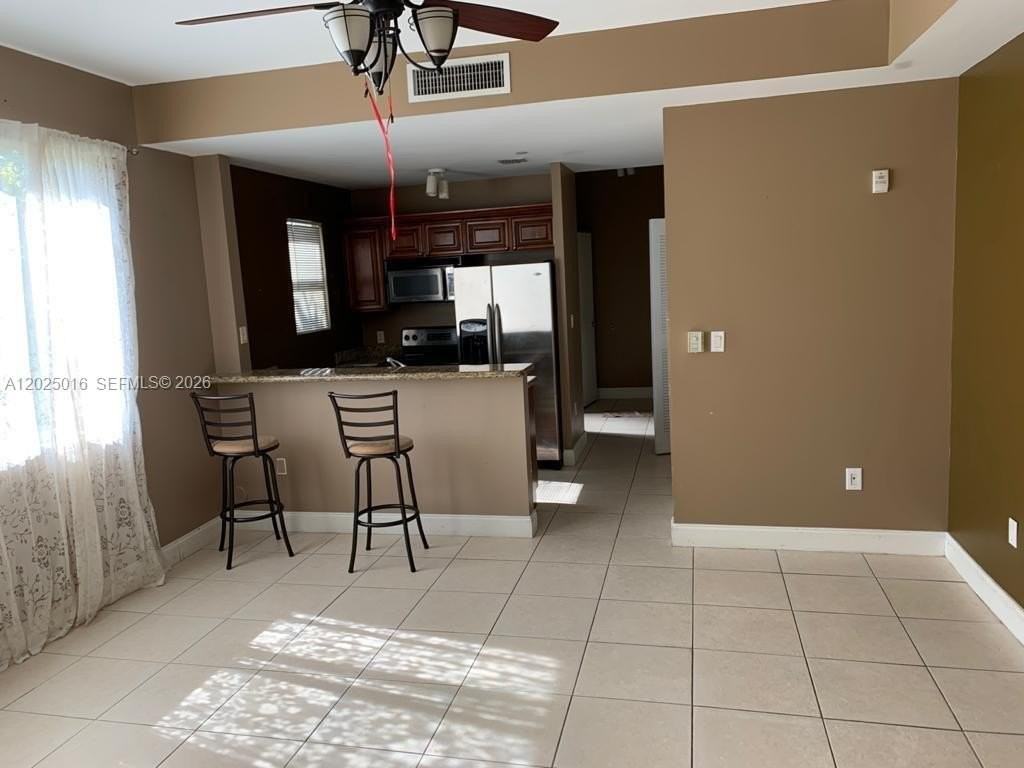 400 Sw 2nd St #201 - Photo 2 of 12