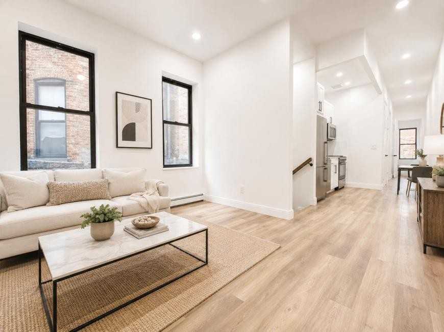44 Macdonough St - Photo 2 of 10