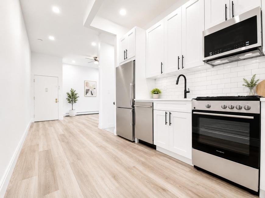 44 Macdonough St - Photo 4 of 10