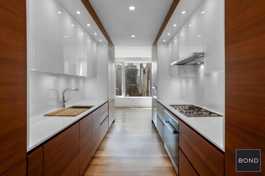 252 E 57th St - Photo 5 of 10