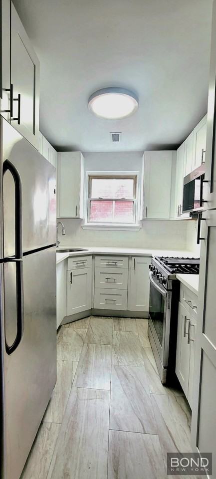 624 Underhill Ave - Photo 5 of 10
