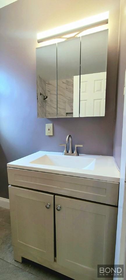 624 Underhill Ave - Photo 6 of 10