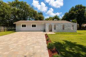 featured image of 9421 Sw 150th St