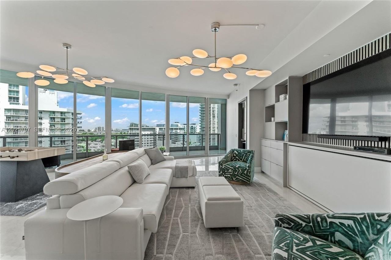 5959 Collins Ave #1201 - Photo 3 of 42