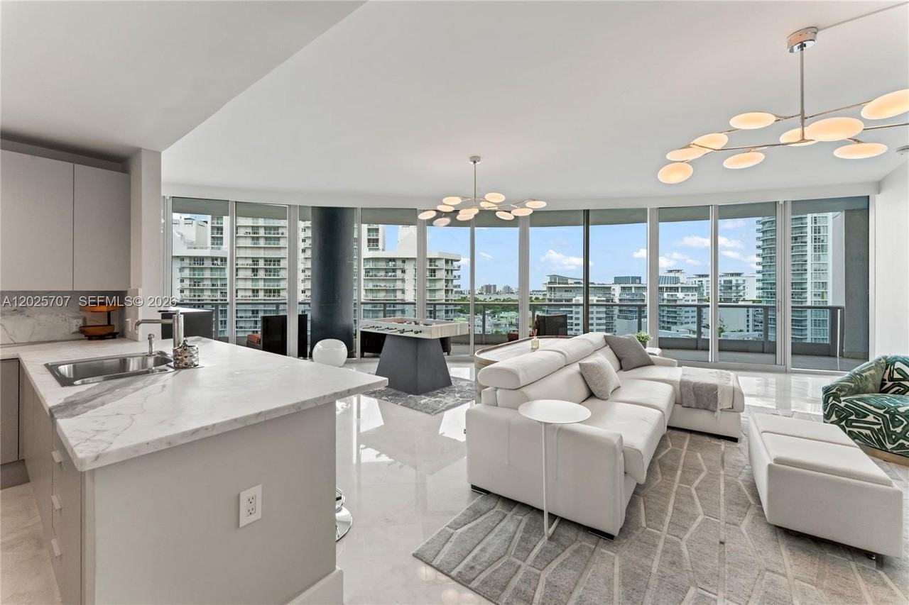 5959 Collins Ave #1201 - Photo 4 of 42