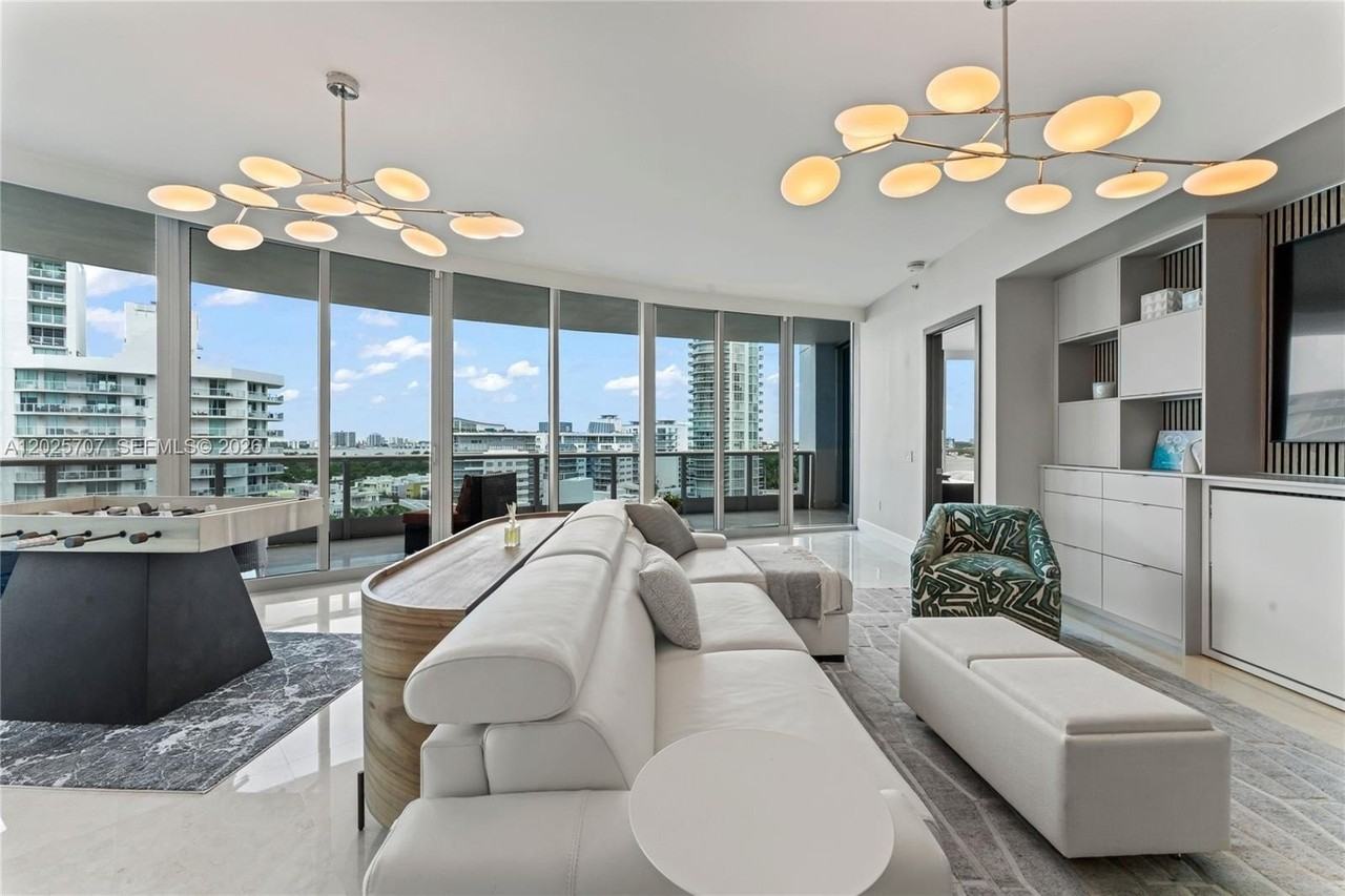 5959 Collins Ave #1201 - Photo 5 of 42