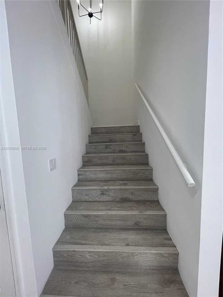 3458 Nw 17th Ter #3458 - Photo 6 of 25