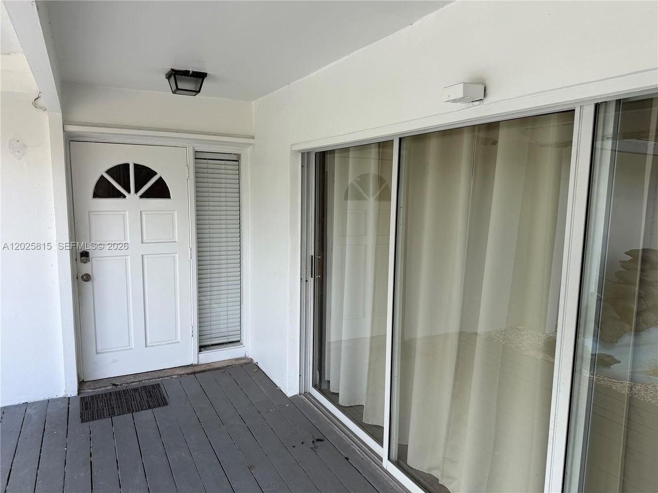 19640 Lenaire Dr - Photo 2 of 18