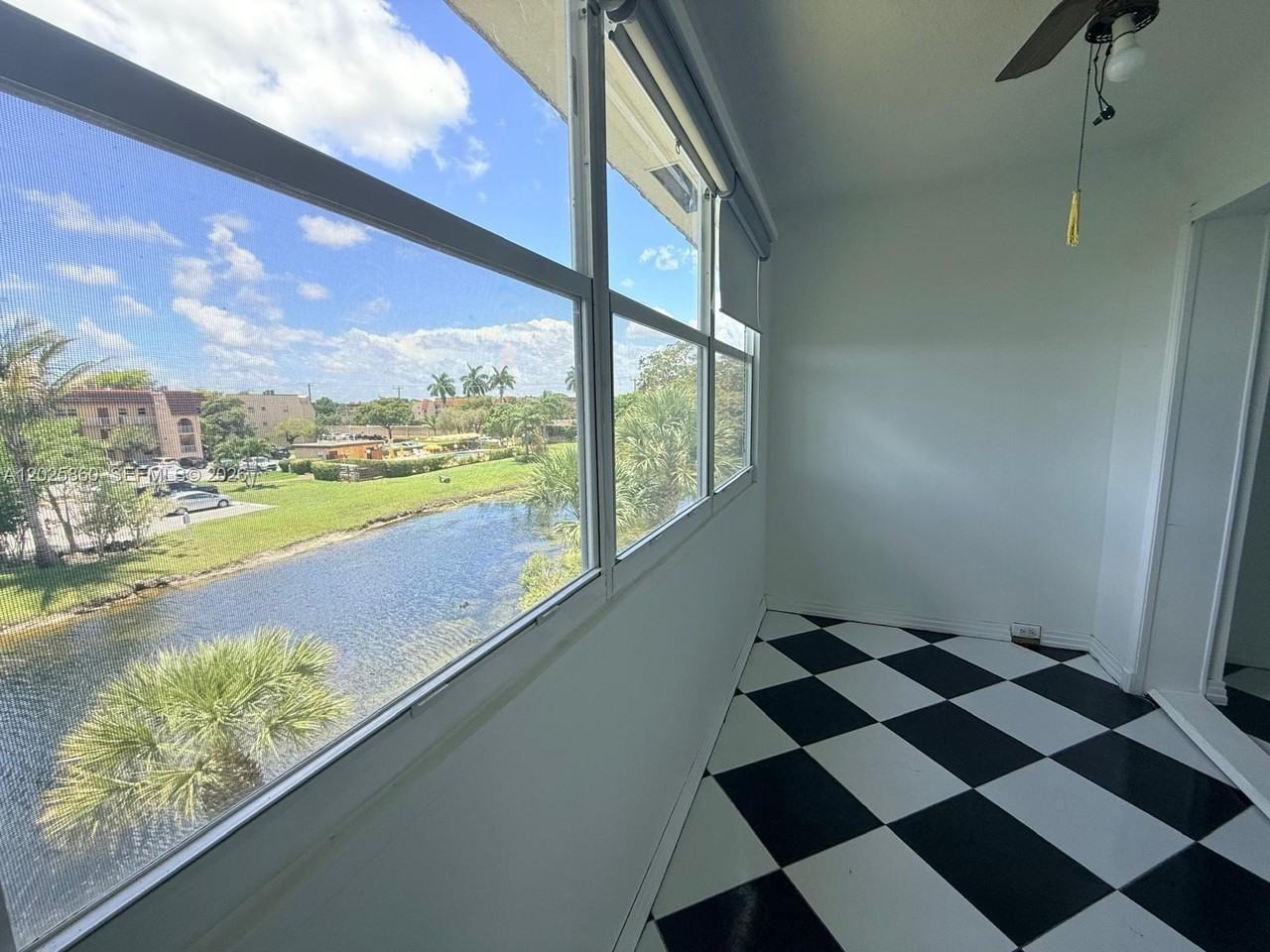 8595 Sunrise Lakes Blvd #307 - Photo 4 of 17