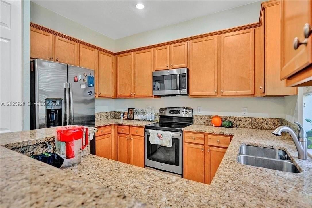 821 E Village Cir #821 - Photo 3 of 17