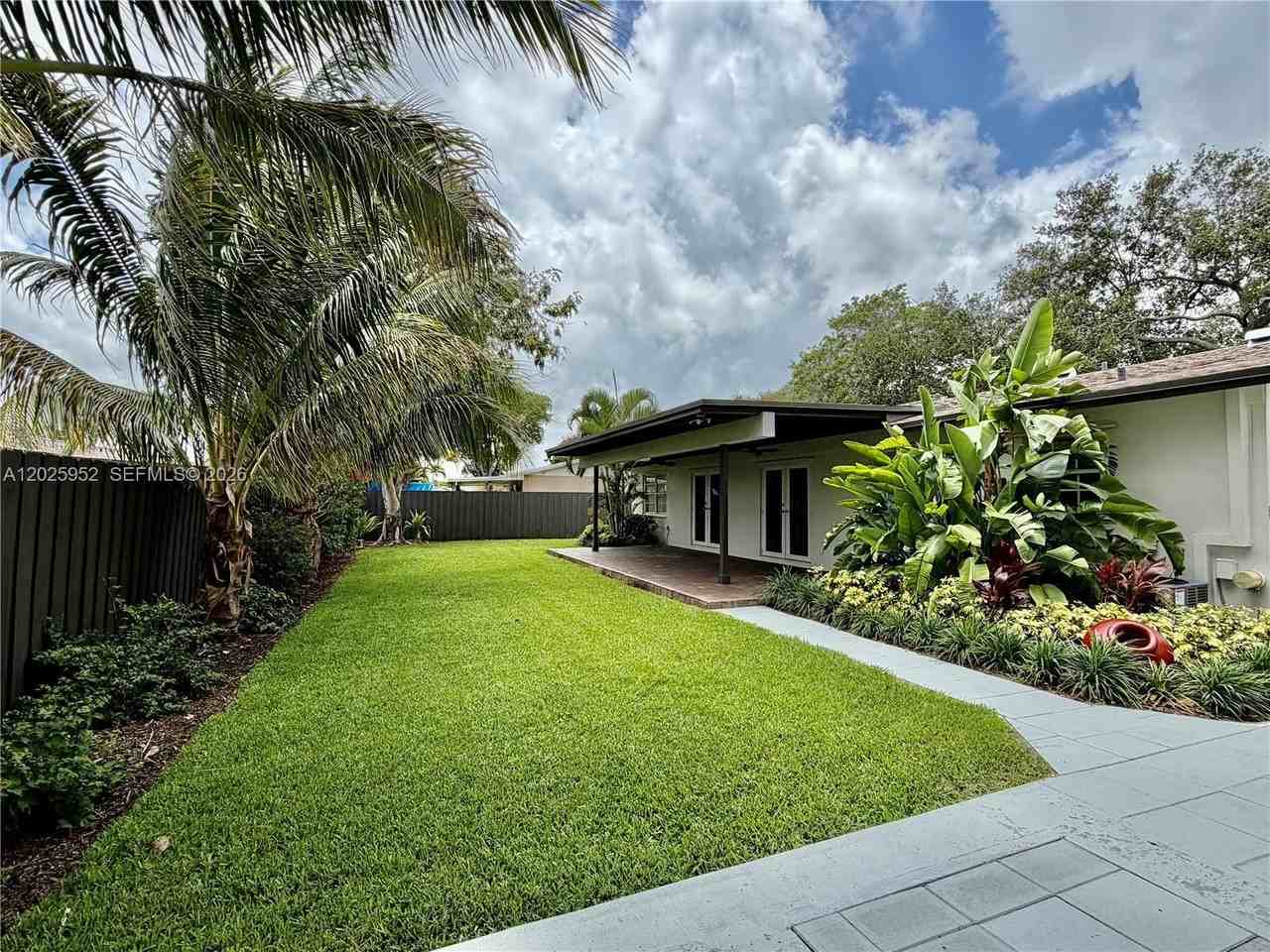 7711 Sw 131st Ave #7711 - Photo 4 of 45