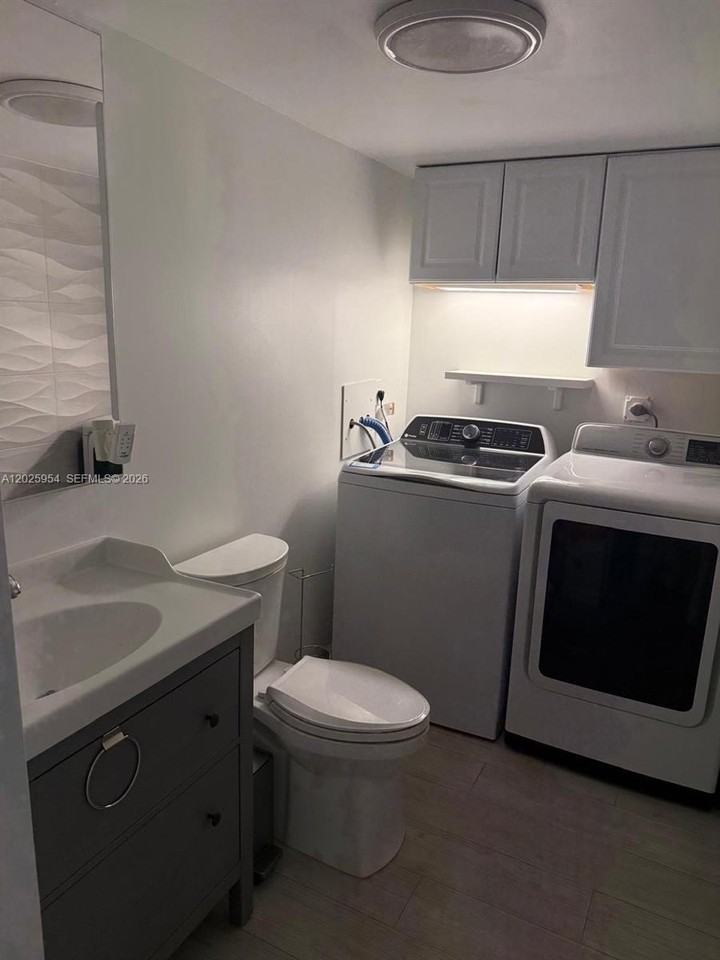 2621 Nw 99th Ave #2621 - Photo 6 of 10