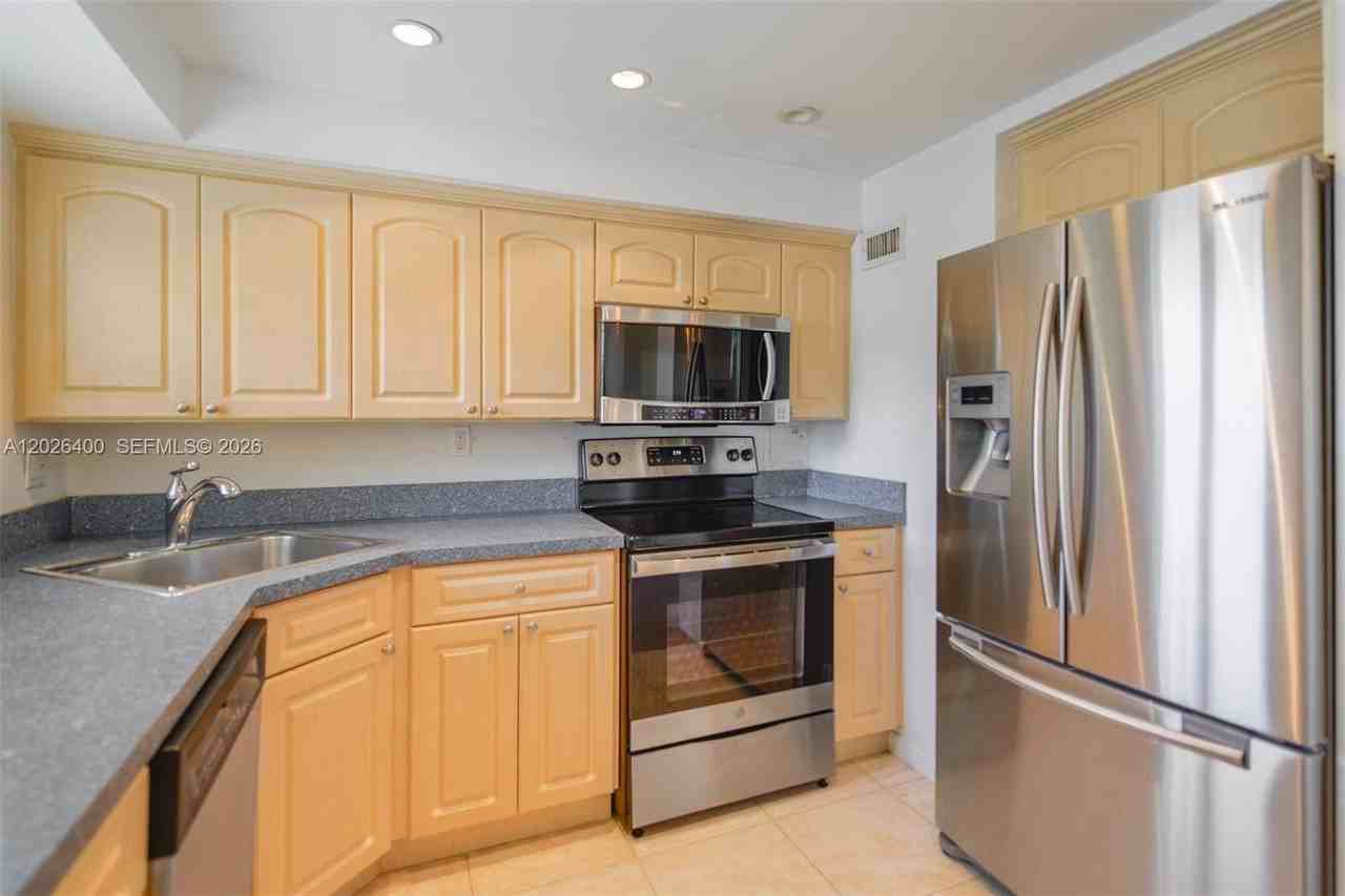7720 Sw 54th Ct #44D - Photo 2 of 30