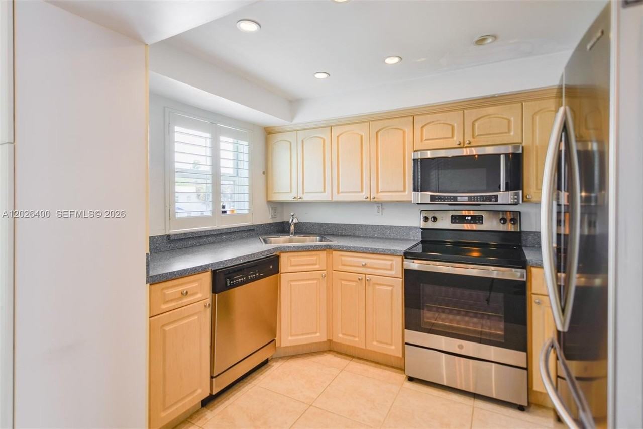 7720 Sw 54th Ct #44D - Photo 3 of 30