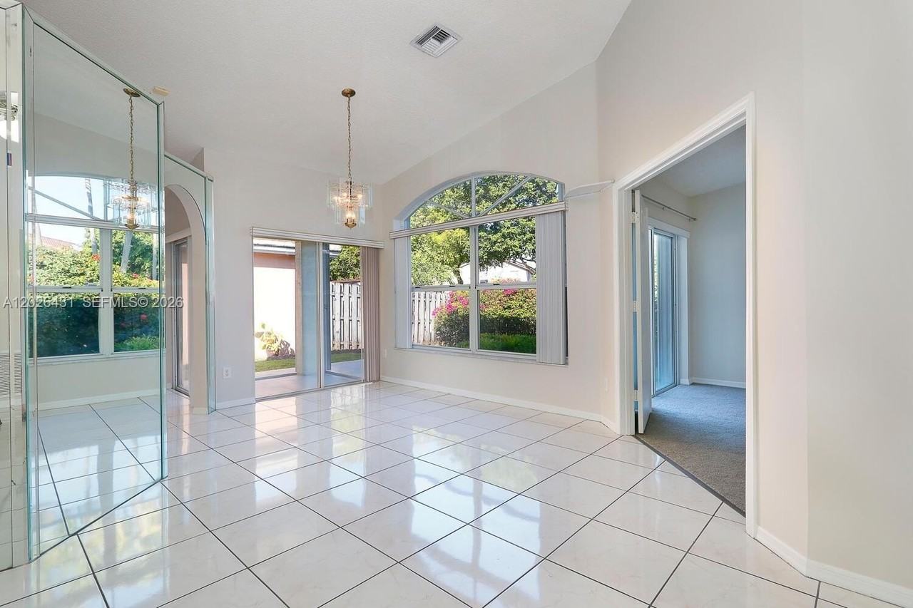 12357 Sw 144th Ter - Photo 5 of 30