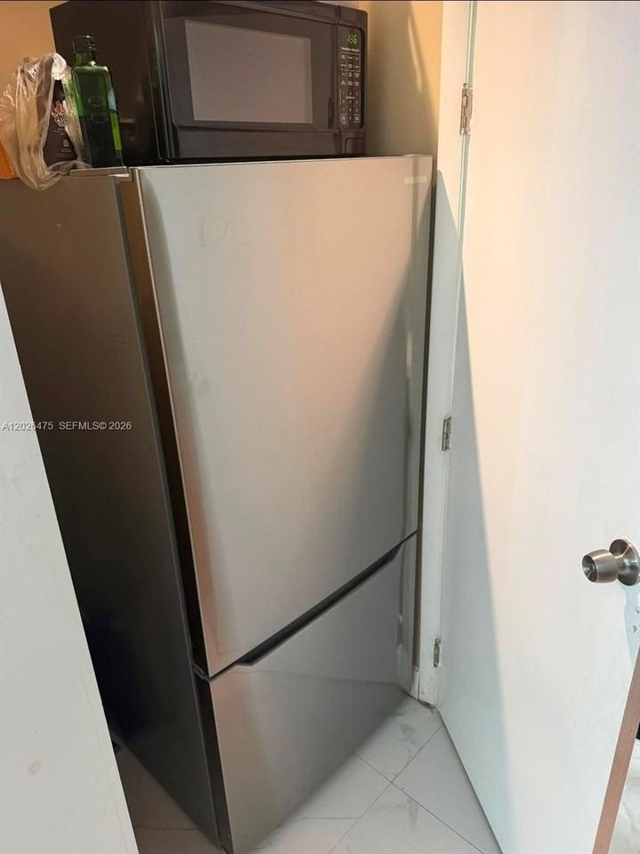 17304 Nw 9th Ave #REAR - Photo 7 of 11