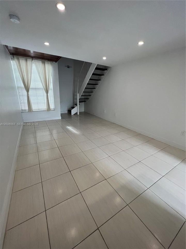 449 Swallow Dr #23 - Photo 3 of 16