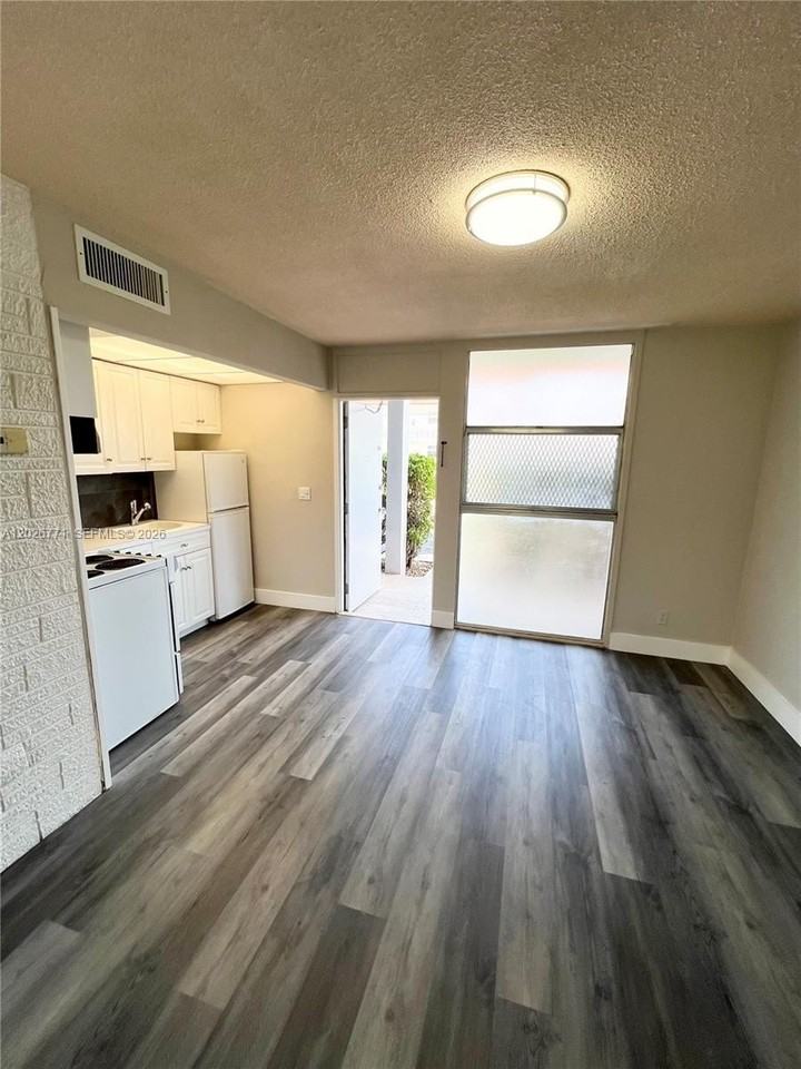 777 Se 2nd Ave #A102 - Photo 5 of 15