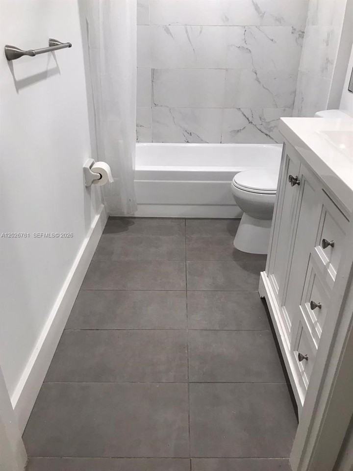 462 Ne 210th Circle Ter #101-9 - Photo 4 of 14