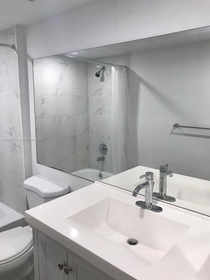 462 Ne 210th Circle Ter #101-9 - Photo 5 of 14