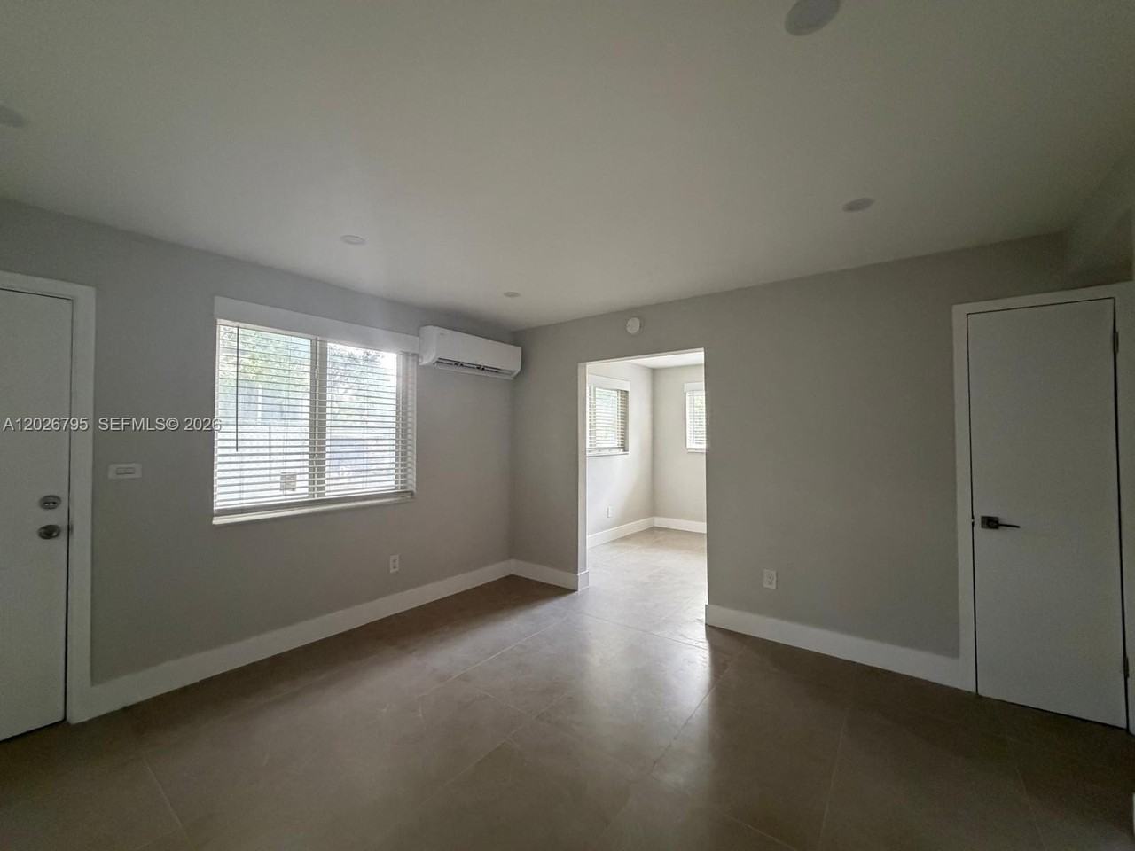 1844 Nw 19th St #1 - Photo 4 of 11