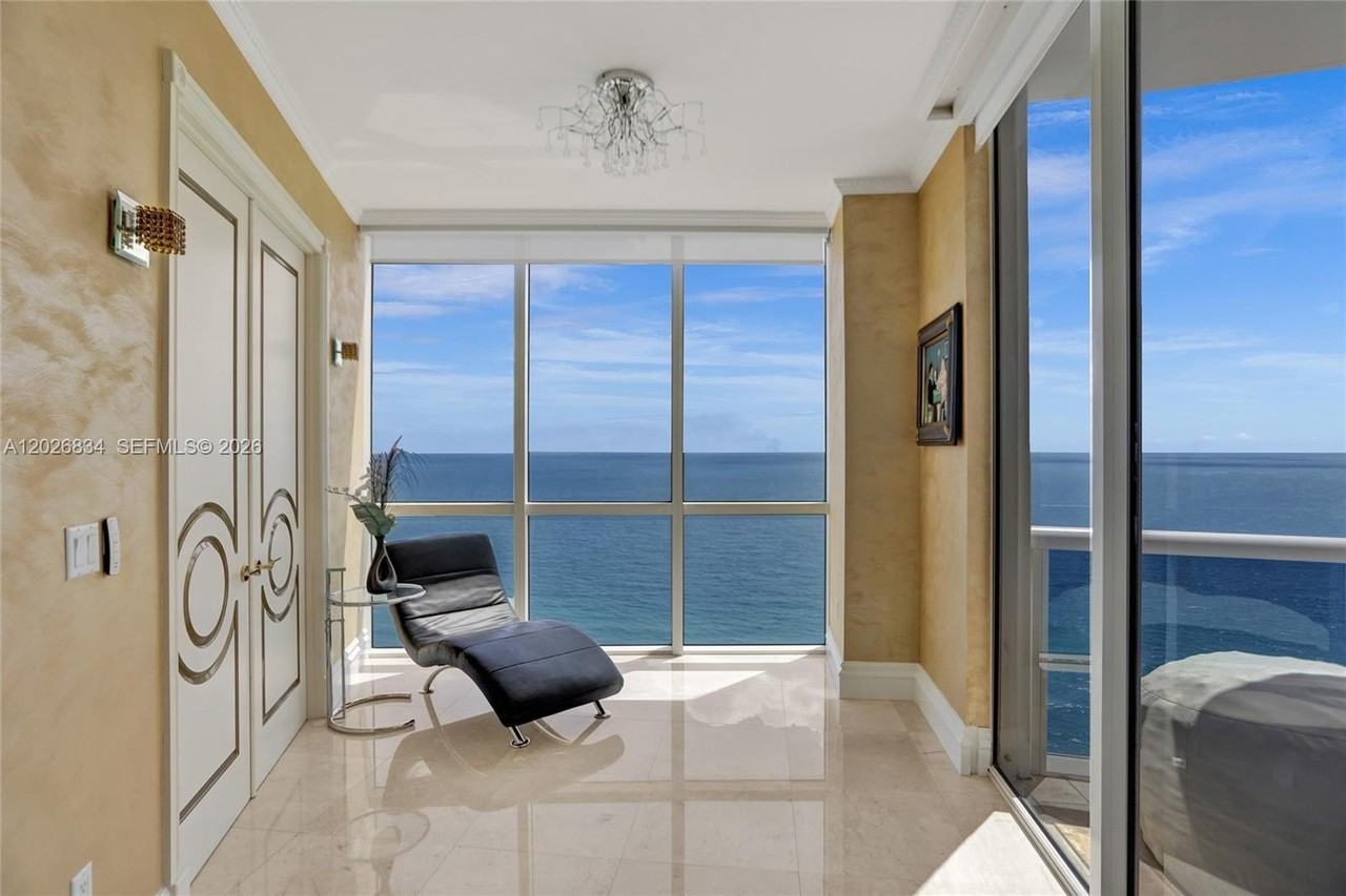 18201 Collins Ave #3309 - Photo 7 of 42
