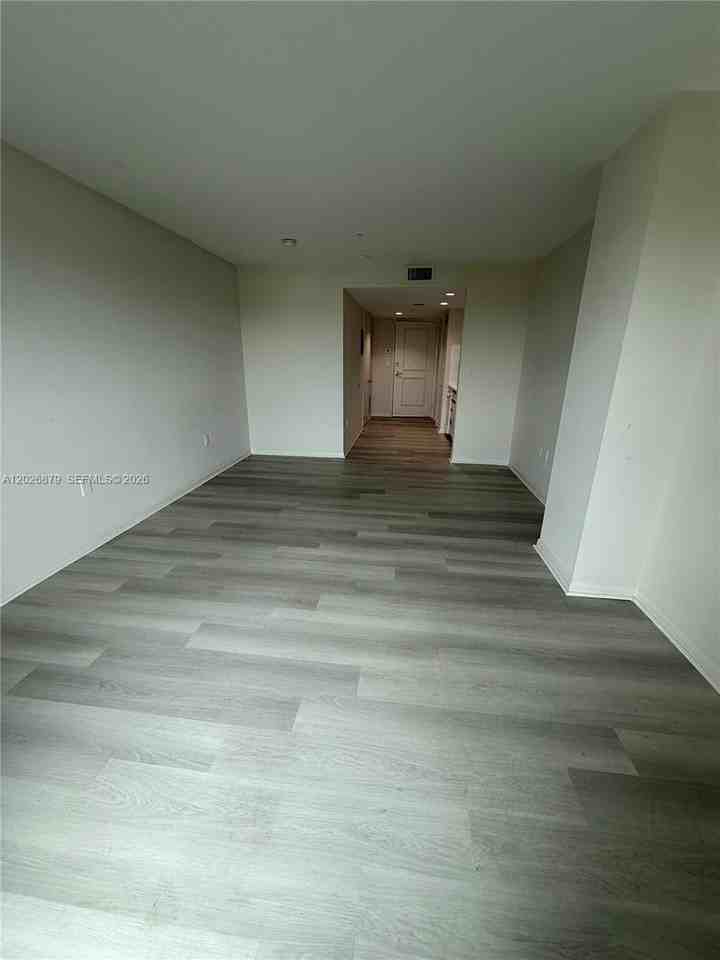 5741 Sunset Dr #5741 - Photo 4 of 10