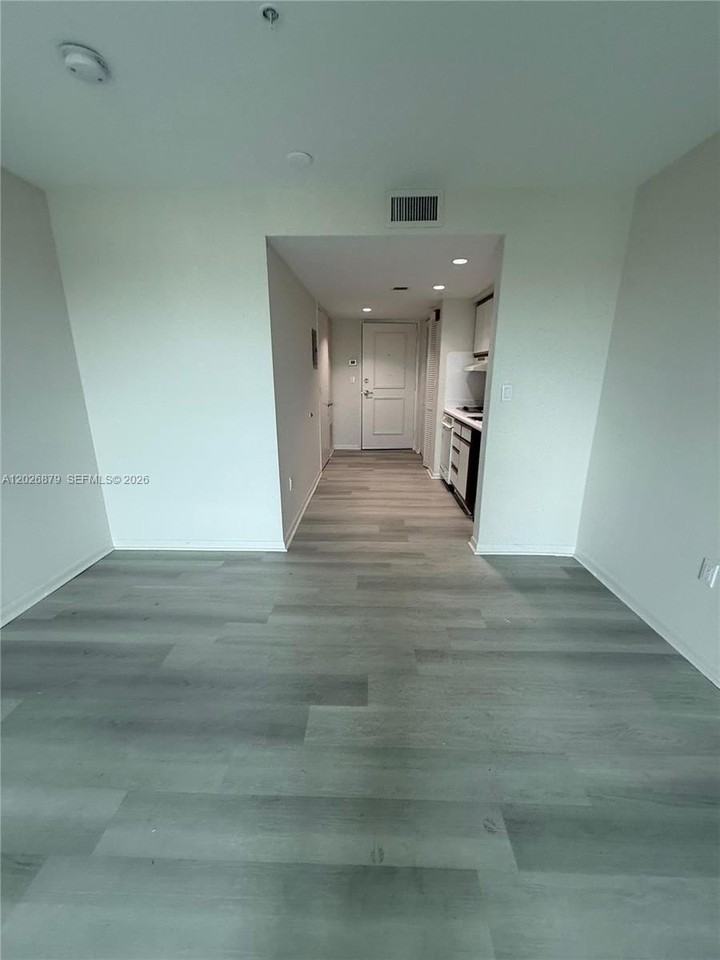 5741 Sunset Dr #5741 - Photo 5 of 10