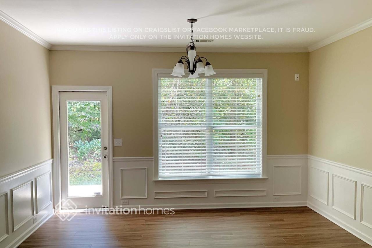 1953 Temple Park Dr - Photo 4 of 13
