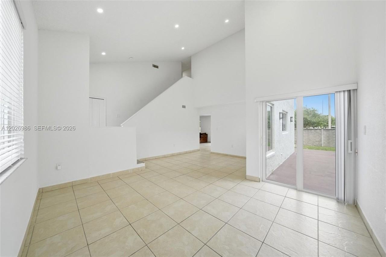 8219 Nw 192nd Ter - Photo 6 of 30