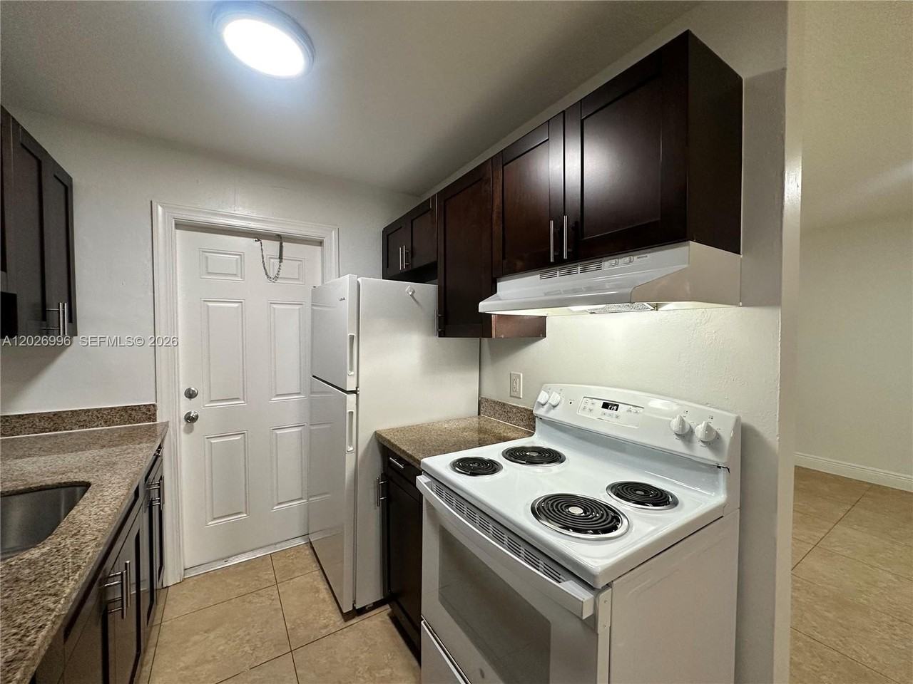 2900 Ne 17th Ave #217 - Photo 3 of 34
